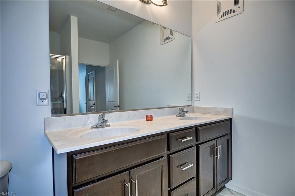 1733 Dromolin Dr Property Photo 24