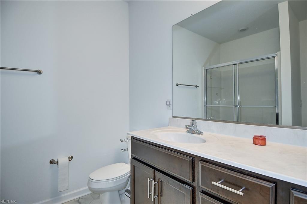 1733 Dromolin Dr Property Photo 25