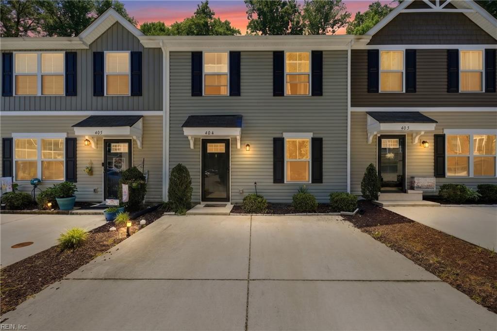 404 Lakeview CV