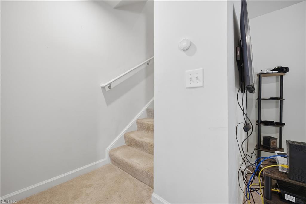 404 Lakeview Cv Property Photo 15