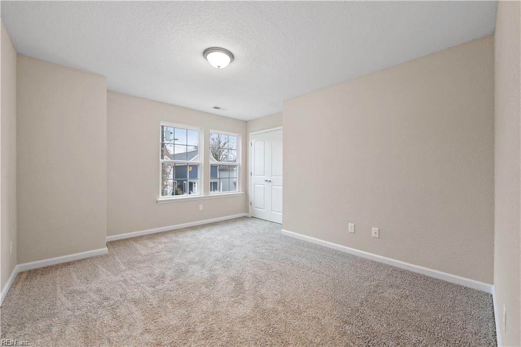 2410 Hanson Ave Property Photo 5