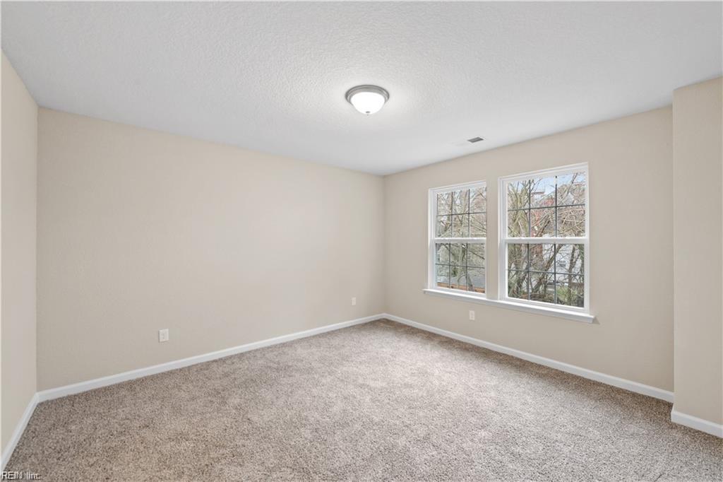 2414 Hanson Ave Property Photo 14