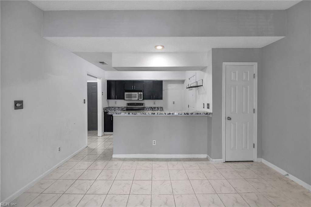 717 Inlet Quay Property Photo 10