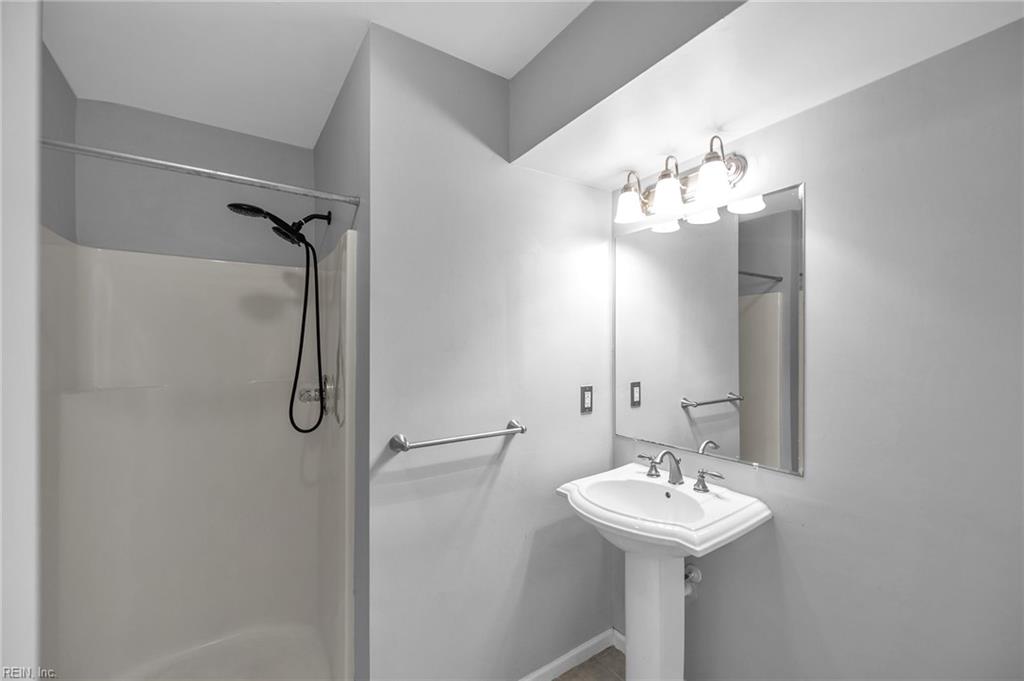 717 Inlet Quay Property Photo 13