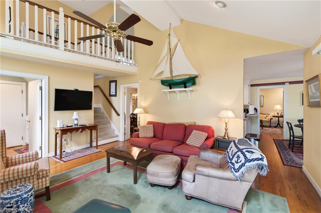 1801 Sawgrass Pointe Dr Property Photo 23