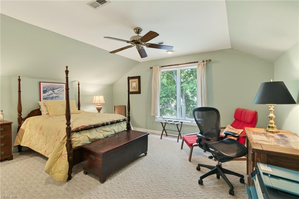 1801 Sawgrass Pointe Dr Property Photo 39