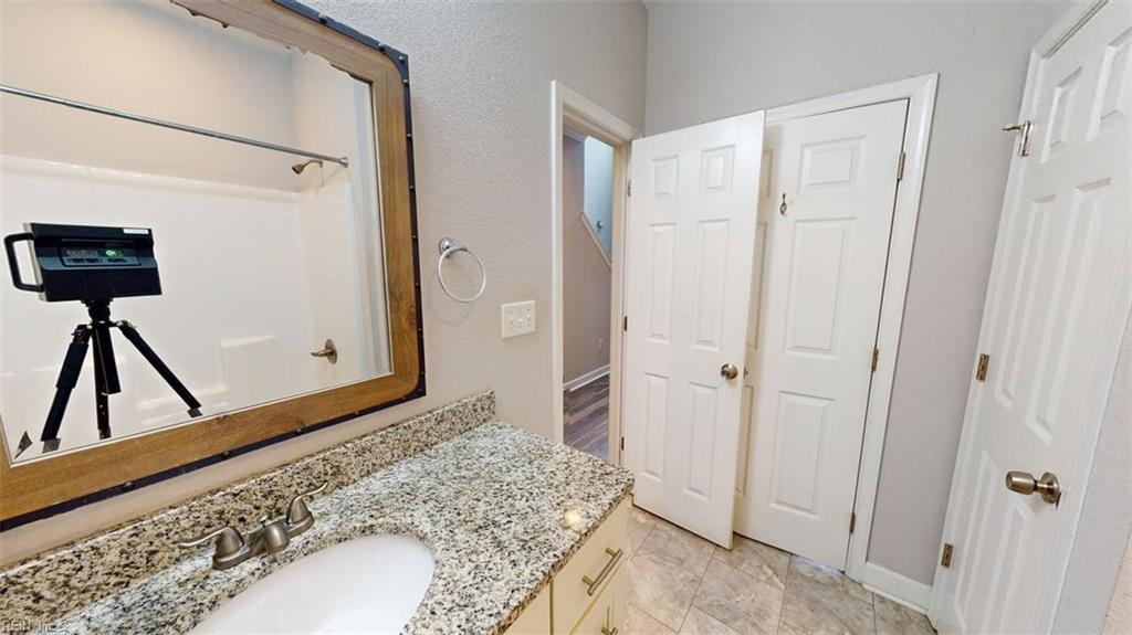 960 Quash St Property Photo 22