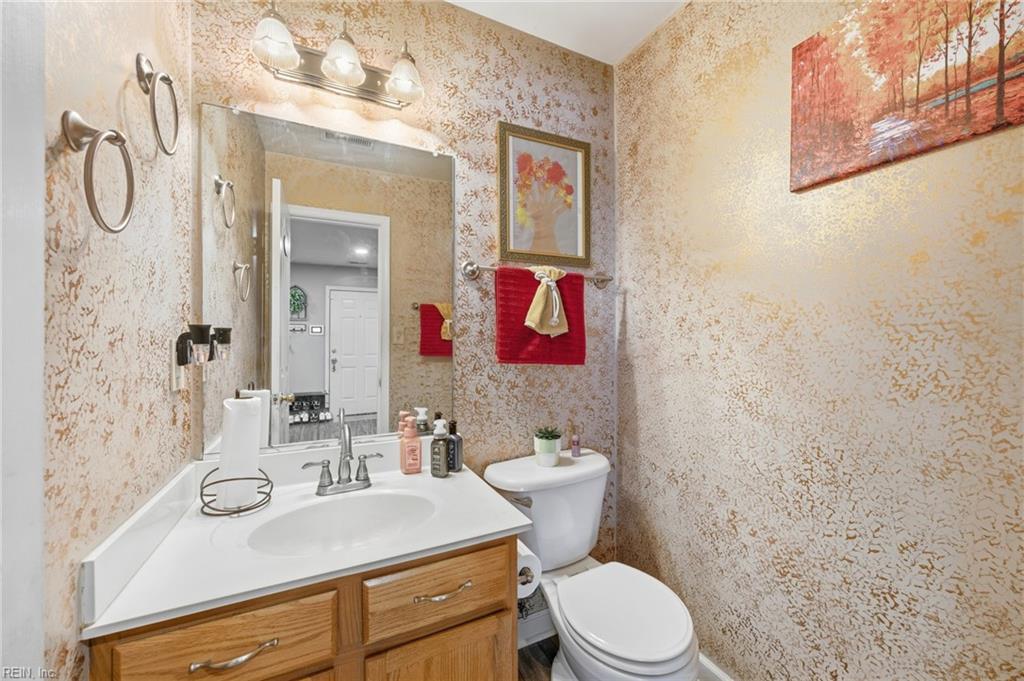 125 Langston Ct Property Photo 5