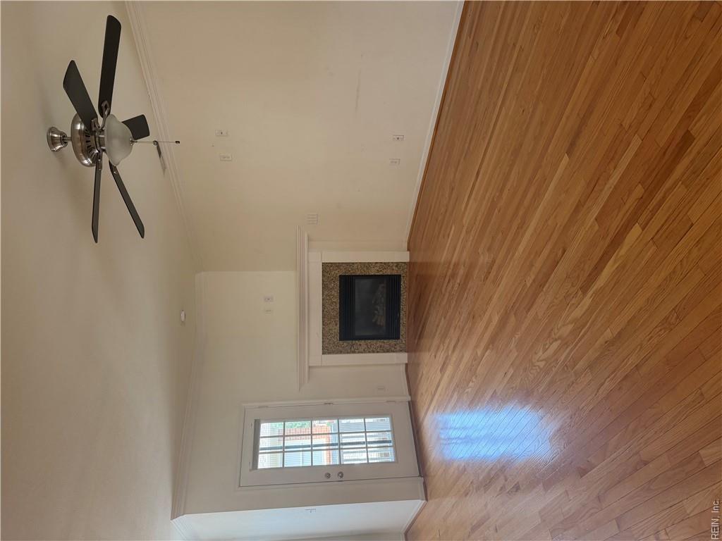 4748 Beach Bay Ct Property Photo 3