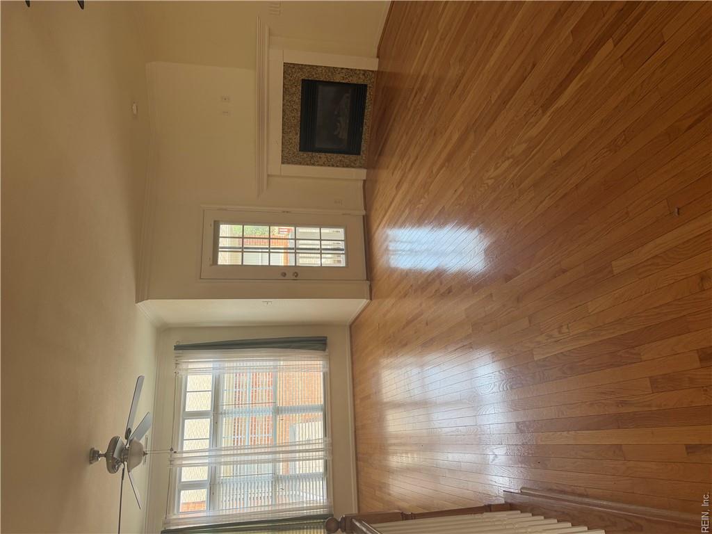 4748 Beach Bay Ct Property Photo 4