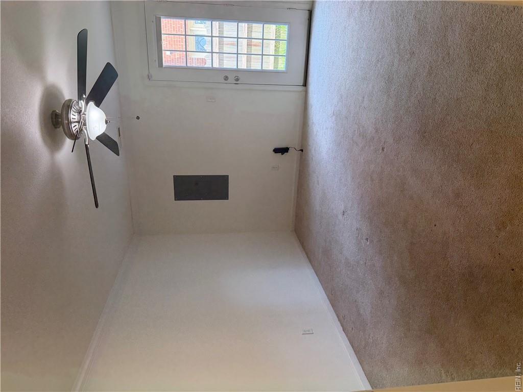 4748 Beach Bay Ct Property Photo 13