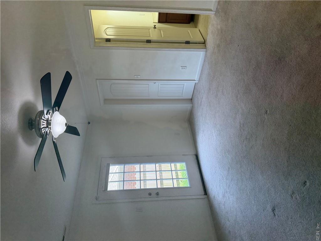 4748 Beach Bay Ct Property Photo 14