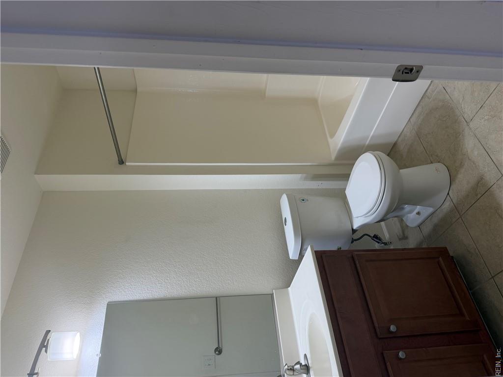 4748 Beach Bay Ct Property Photo 15