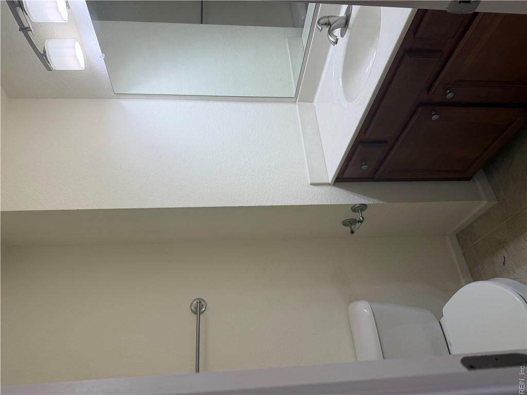 4748 Beach Bay Ct Property Photo 16
