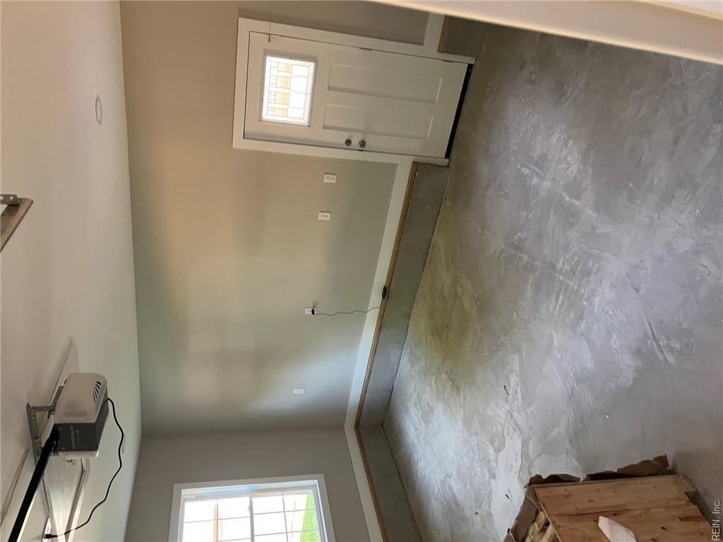 2105 Piedmont Ave Property Photo 3