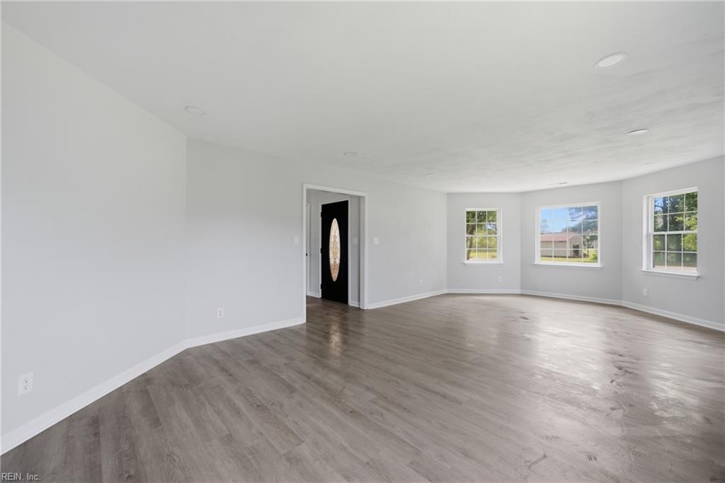 2084 Nansemond Pw Property Photo 7