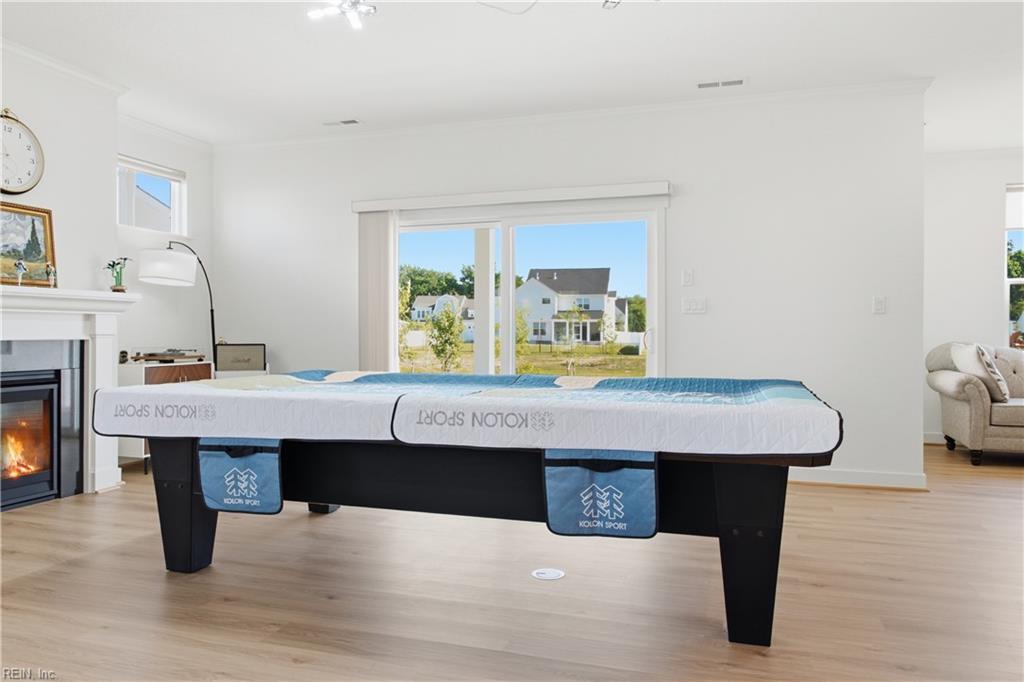 150 Hessian Loop Property Photo 8