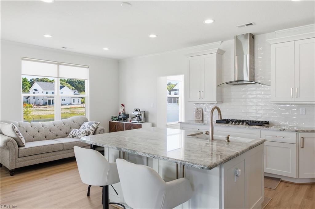 150 Hessian Loop Property Photo 14