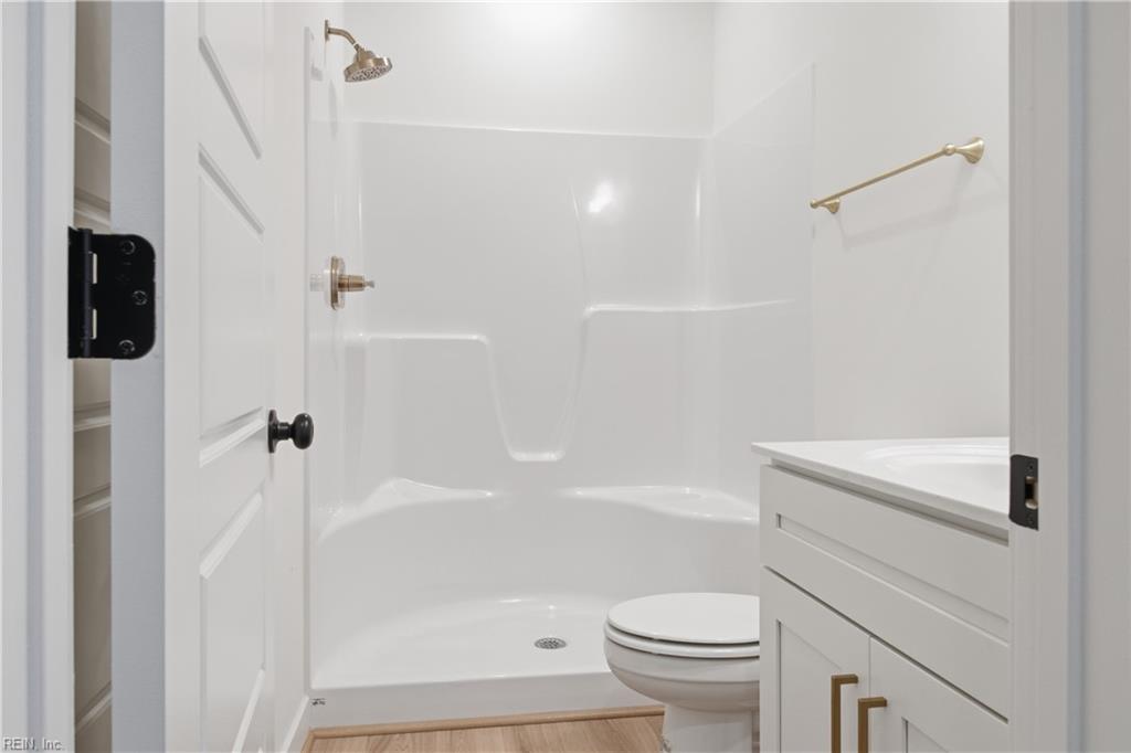 150 Hessian Loop Property Photo 18