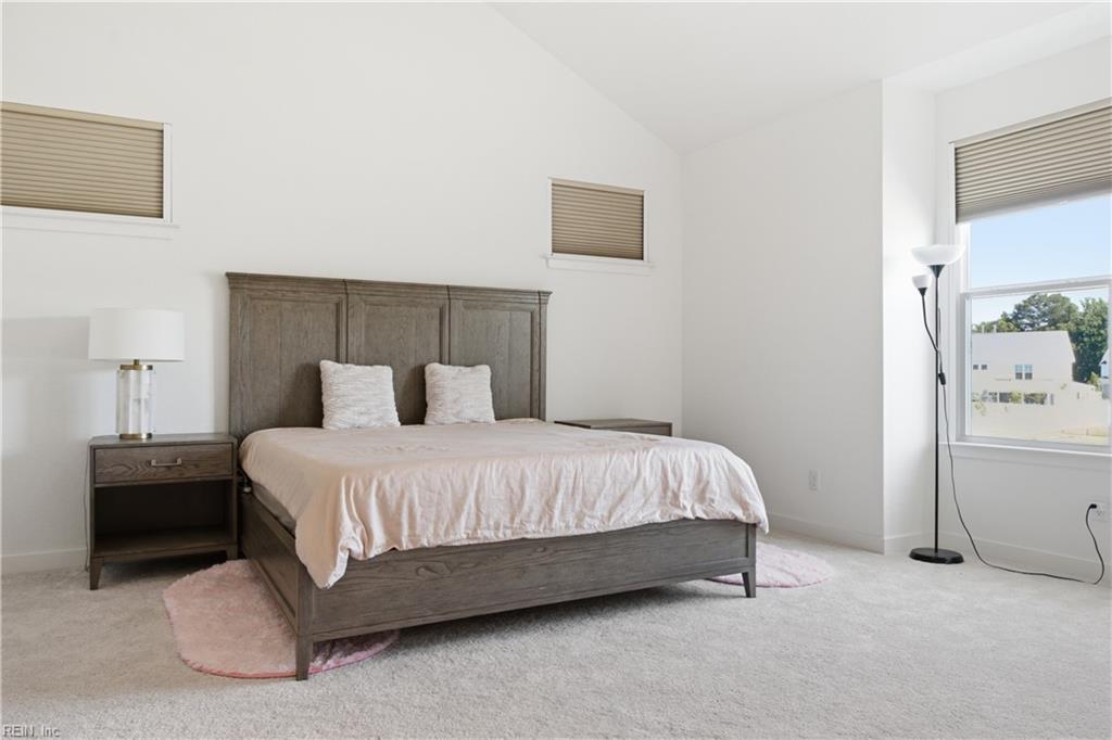 150 Hessian Loop Property Photo 27