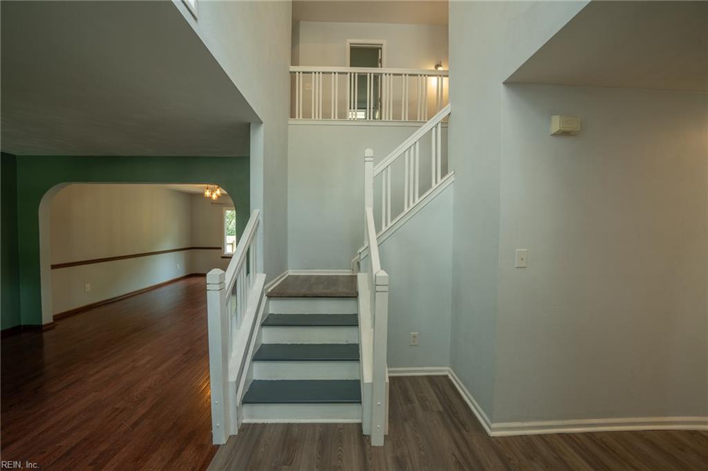 4100 Scotfield Dr Property Photo 2
