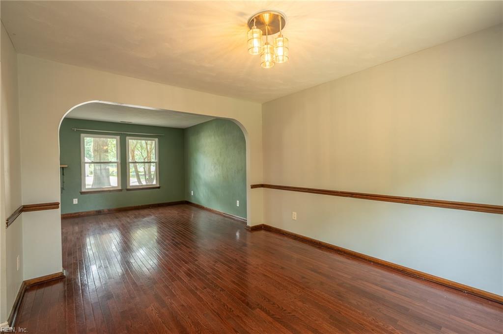 4100 Scotfield Dr Property Photo 9