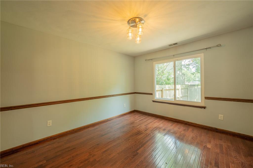 4100 Scotfield Dr Property Photo 10