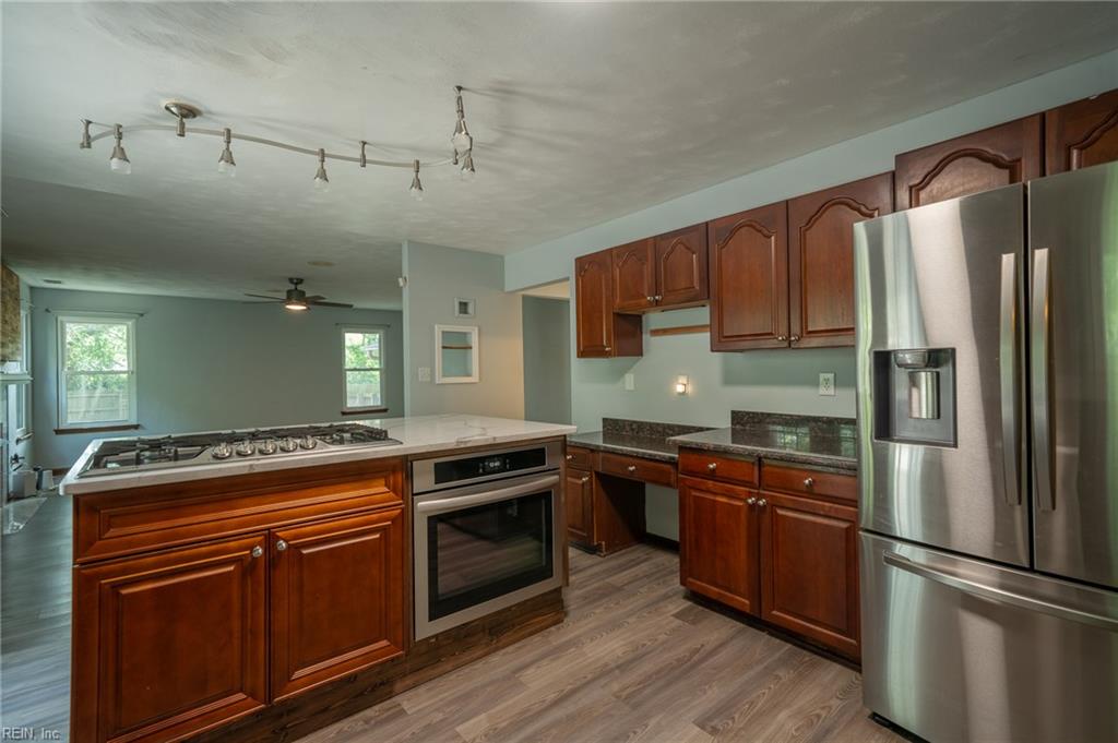 4100 Scotfield Dr Property Photo 15