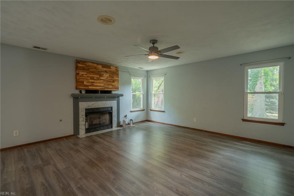 4100 Scotfield Dr Property Photo 17