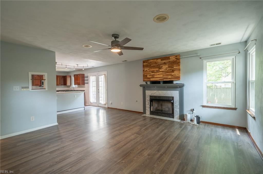 4100 Scotfield Dr Property Photo 18