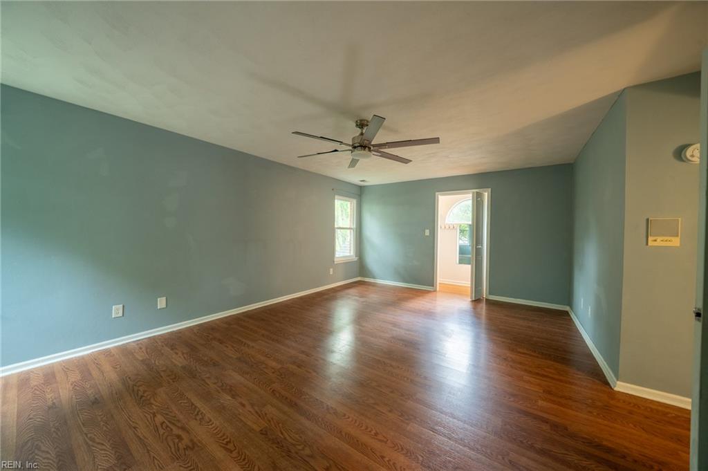4100 Scotfield Dr Property Photo 23