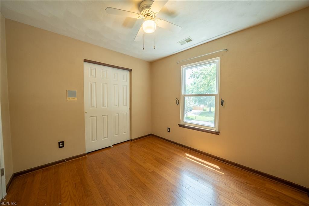 4100 Scotfield Dr Property Photo 35