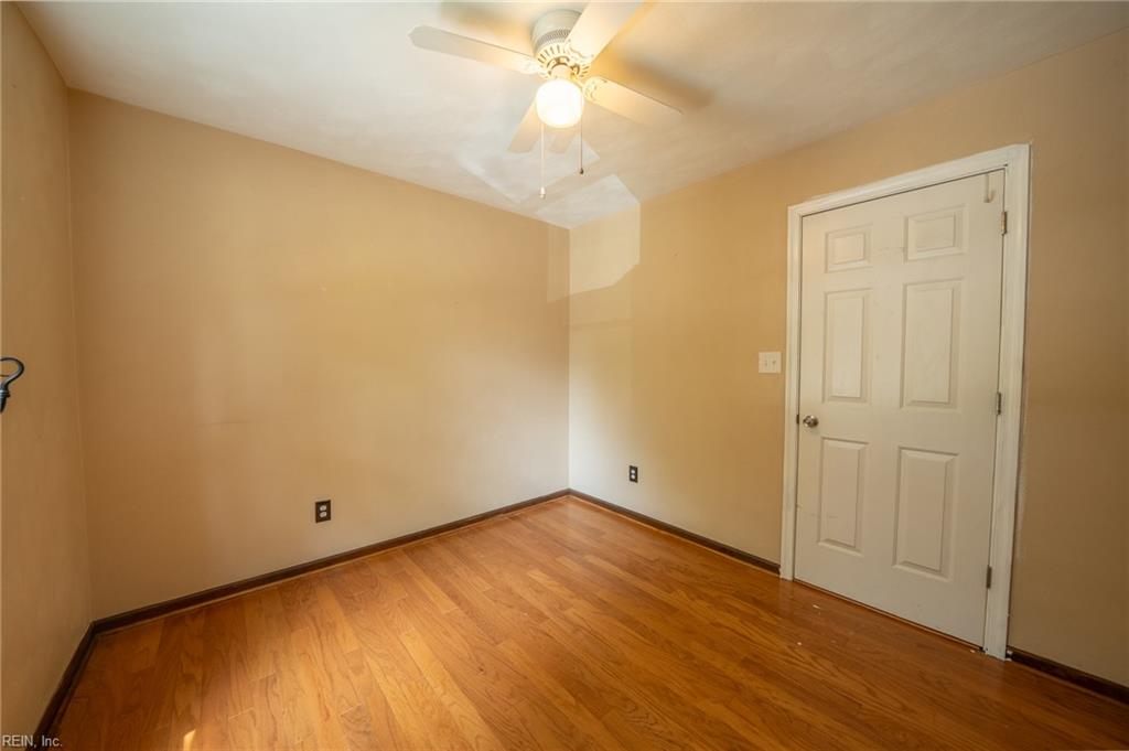 4100 Scotfield Dr Property Photo 36