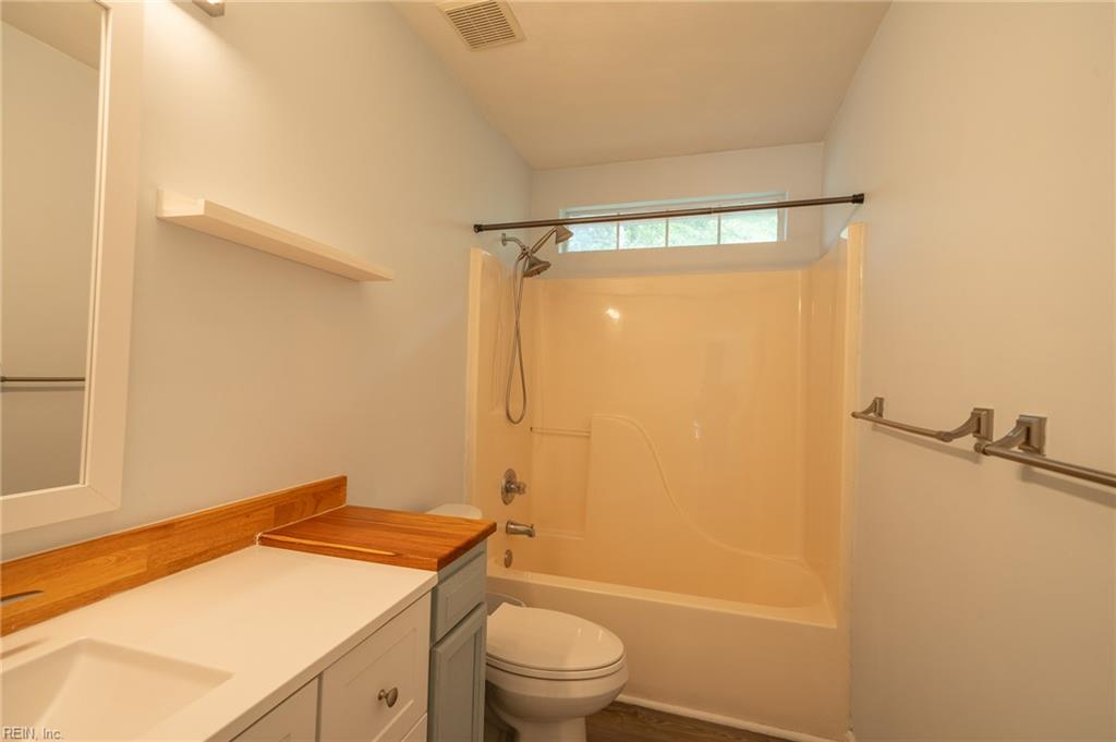 4100 Scotfield Dr Property Photo 37