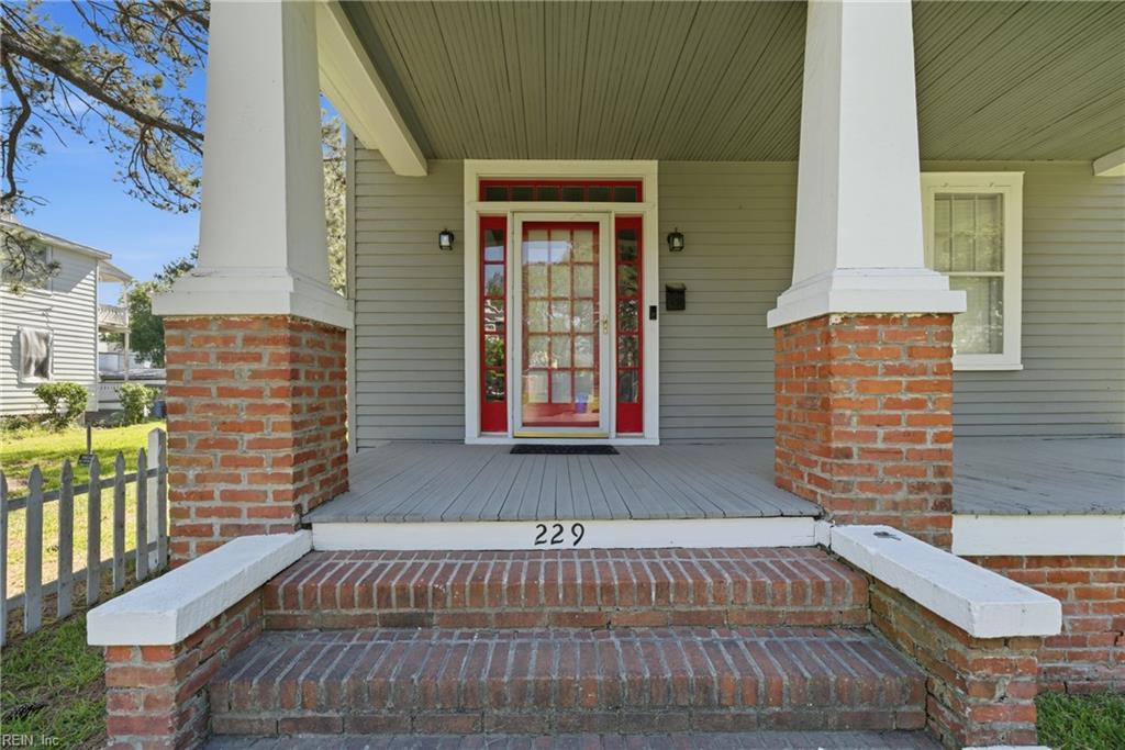 229 Maryland Ave Property Photo 4