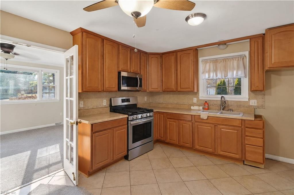 5718 Custis Millpond Rd Property Photo 6