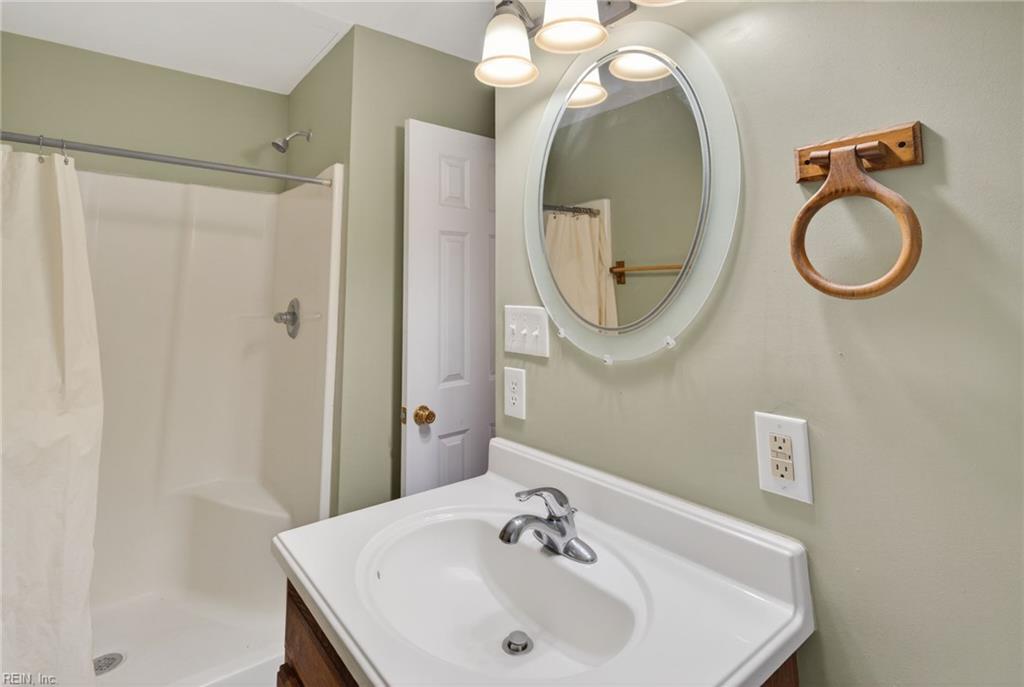 5718 Custis Millpond Rd Property Photo 19