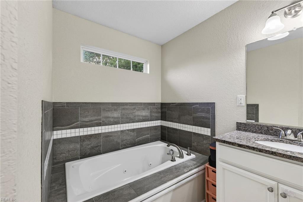 1612 Prentis Ave Property Photo 16