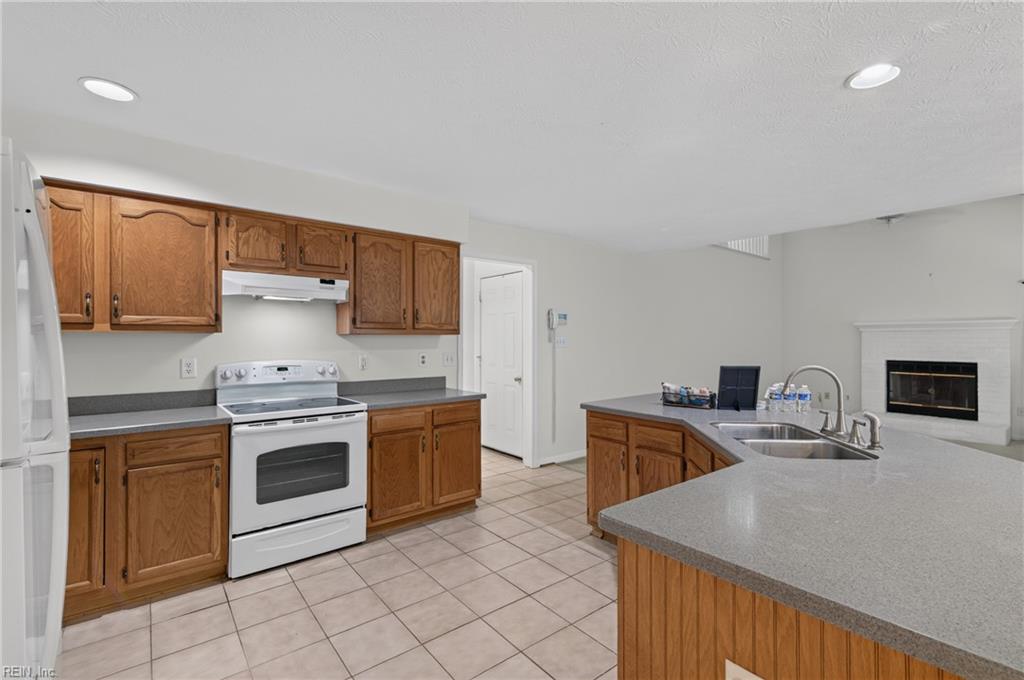947 Willbrook Rd Property Photo 8