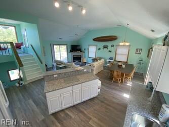 1278 Lakeside Dr Property Photo 10