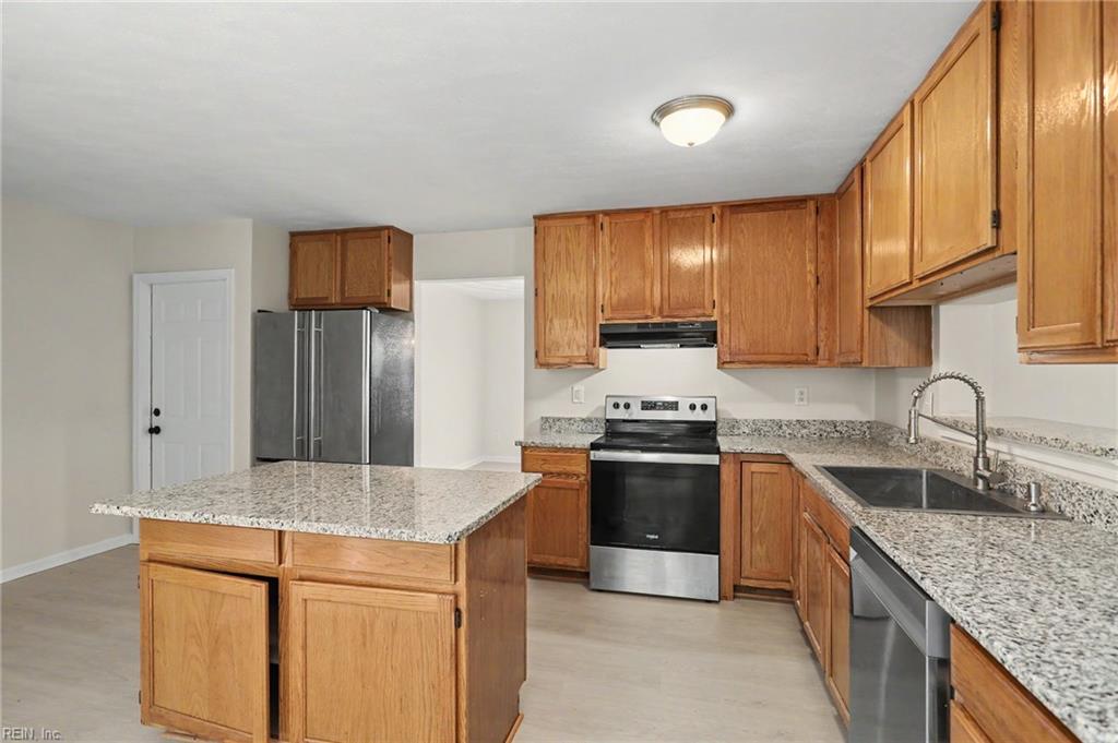 123 Tournament Ct Property Photo 7