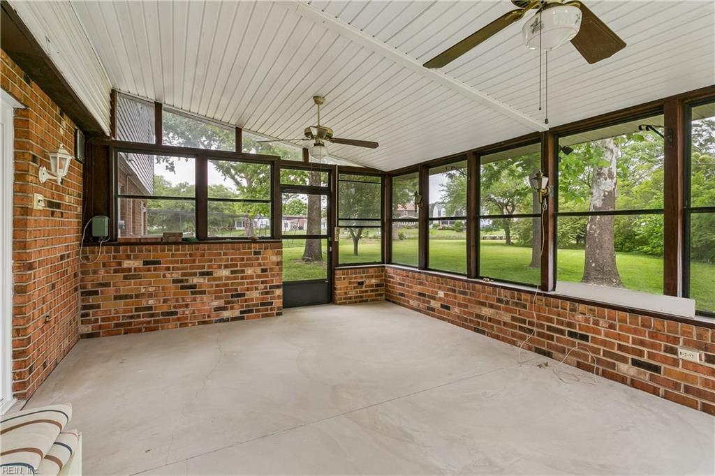 223 Captains Ct Property Photo 47