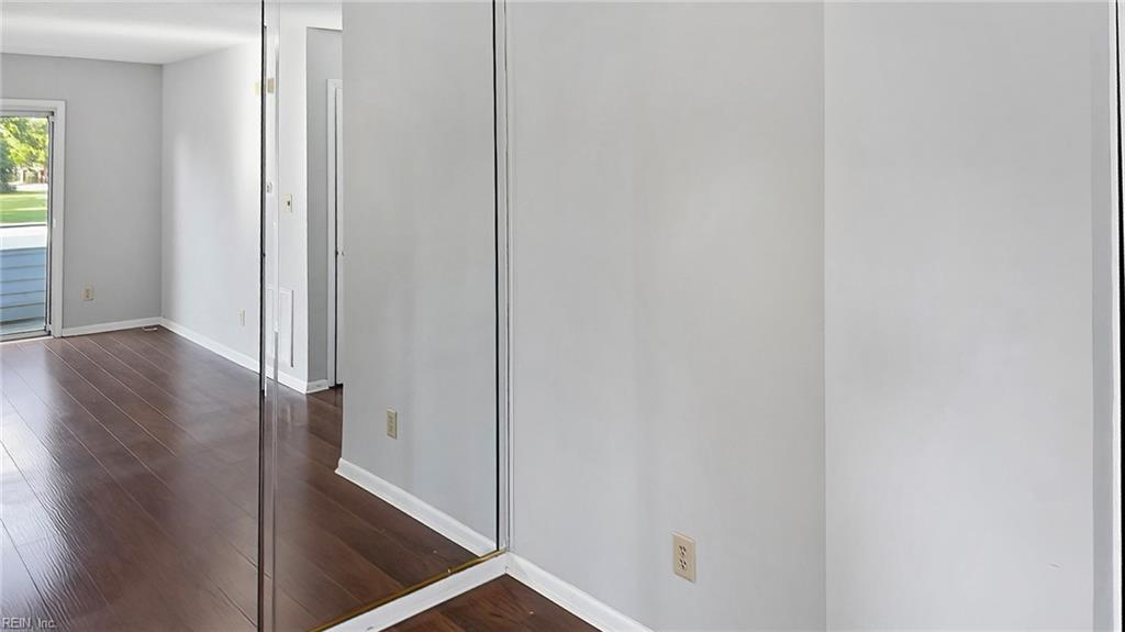 12758 Saint James Pl Property Photo 13