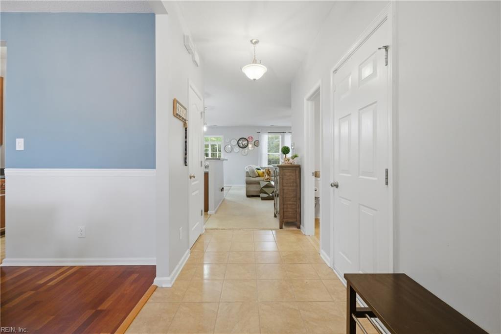 1020 Silver Charm Cir Property Photo 12