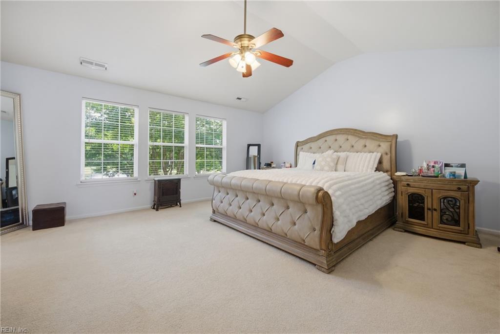 1020 Silver Charm Cir Property Photo 18