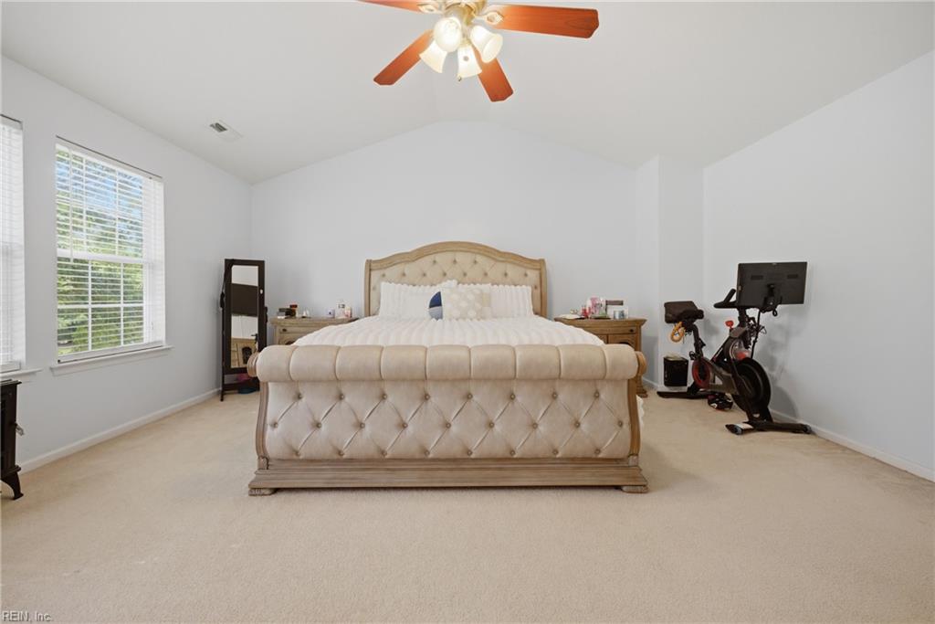 1020 Silver Charm Cir Property Photo 19