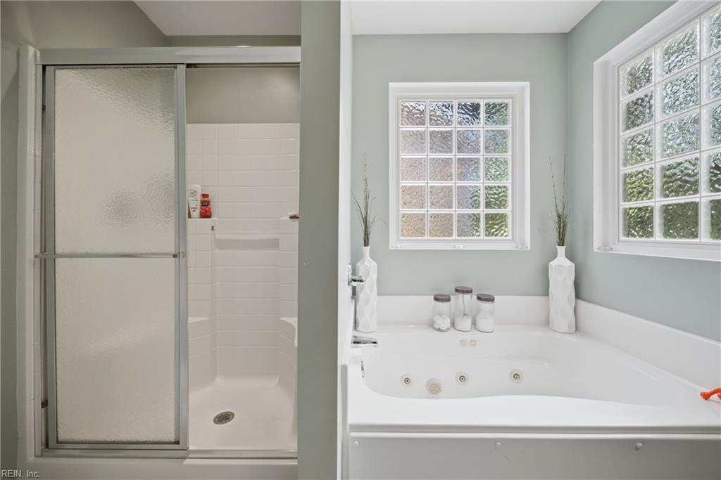 1020 Silver Charm Cir Property Photo 23