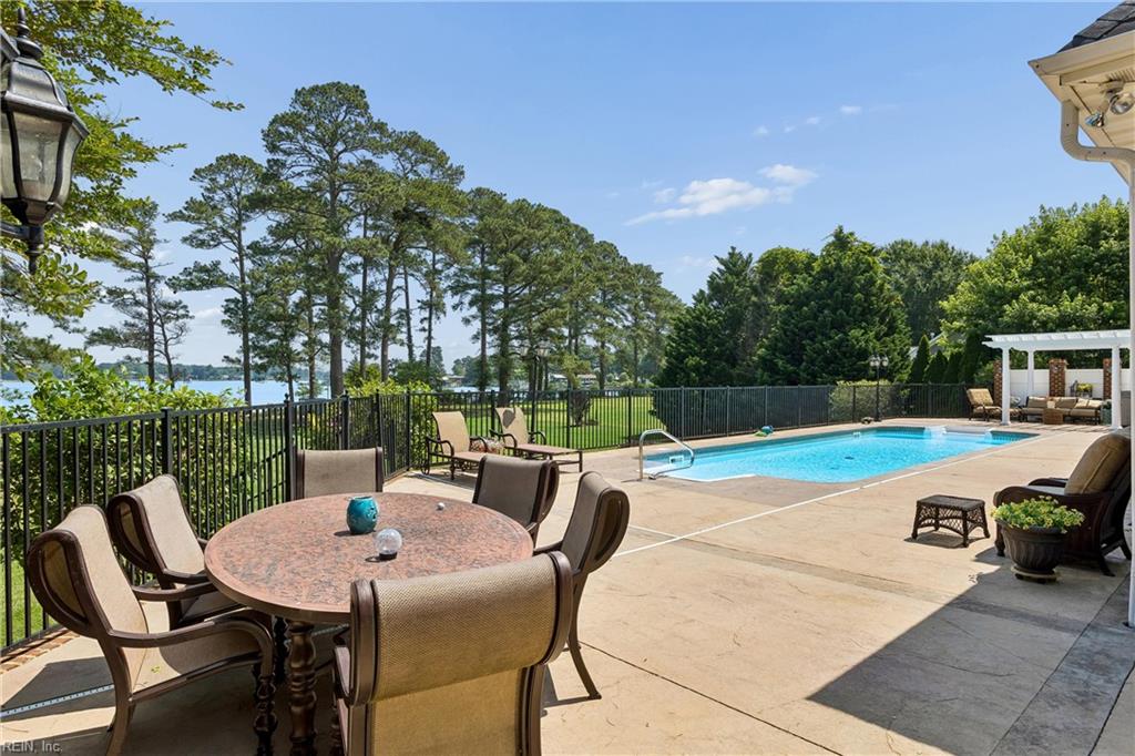 220 Olde Pond Ln Property Photo 39