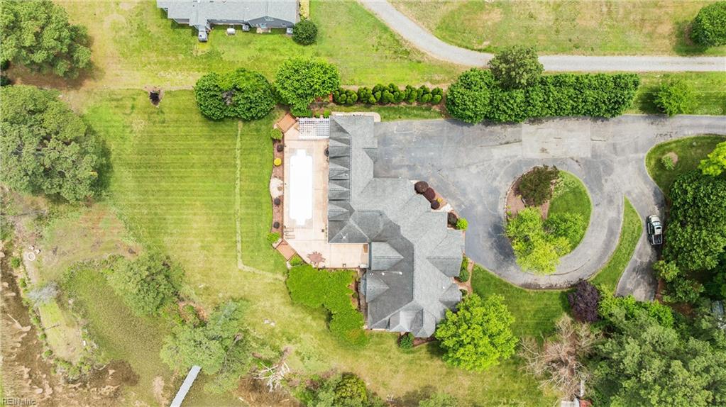 220 Olde Pond Ln Property Photo 49