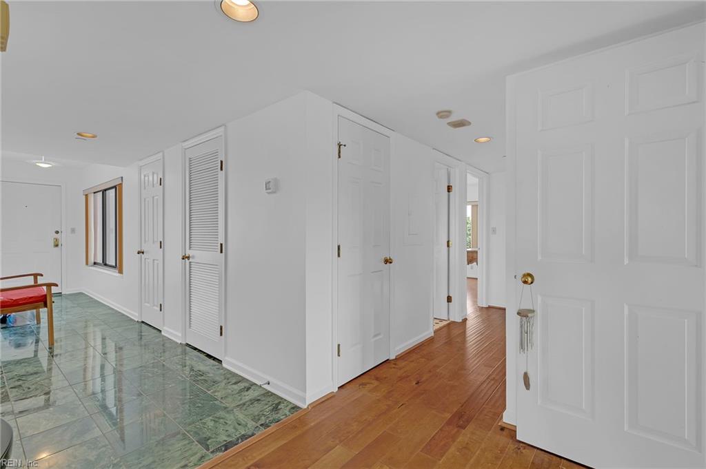 7505 River Rd Property Photo 14